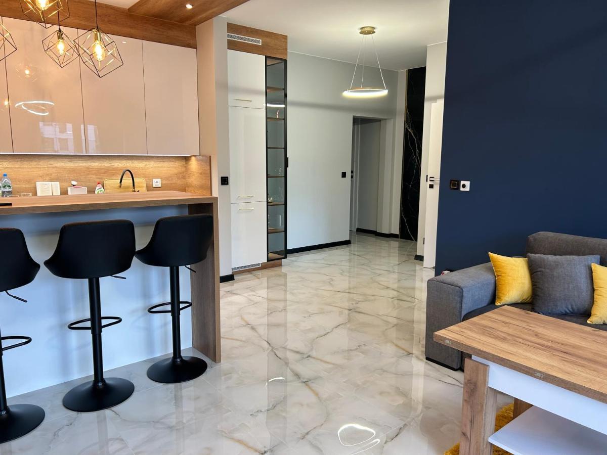 Golden Luxury Suite Nowy Dwór Mazowiecki Exteriör bild